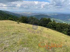 Prelep plac na Zlatiboru, na Gostilju.